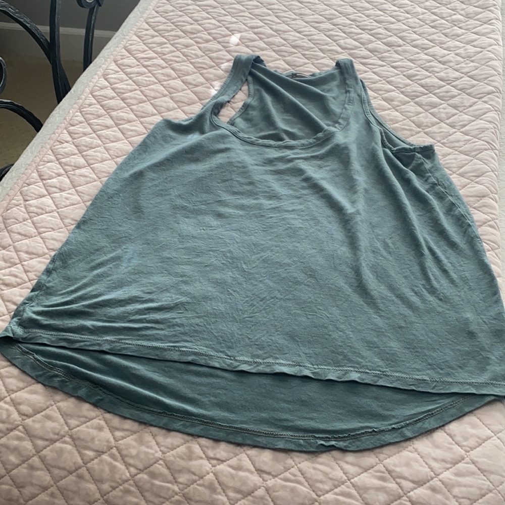 Monrow Basic Rayon Tank Worn Once - image 5